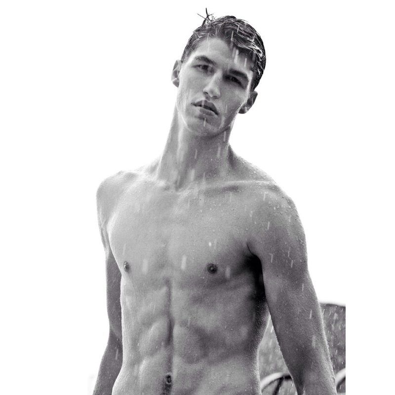 Male model photo shoot of Brandon Rolfes