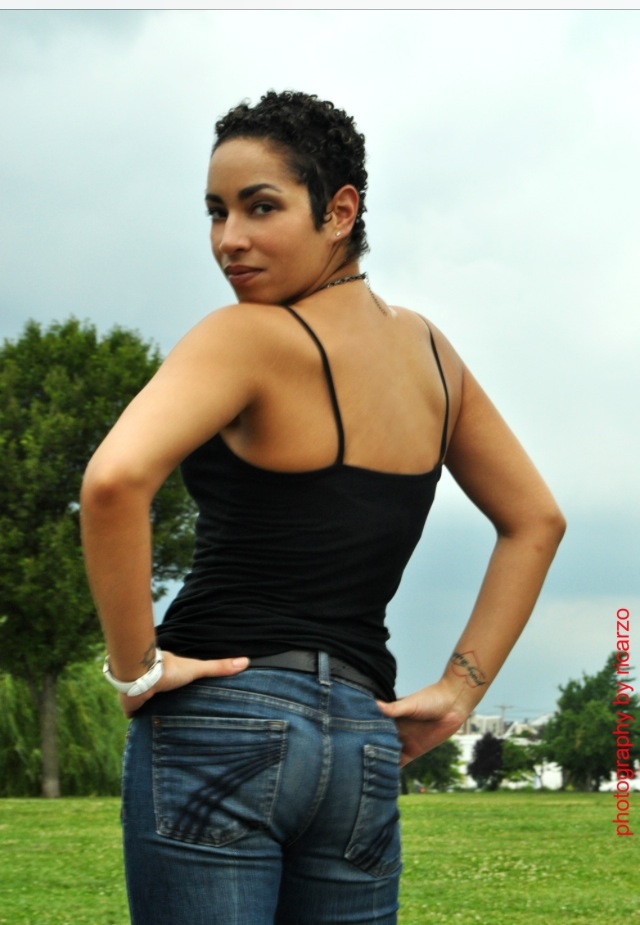 Female model photo shoot of Noel Francavilla by ricarzo  photography