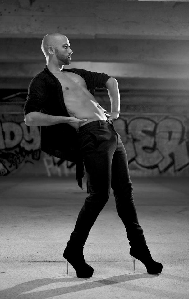 Male model photo shoot of Erwan Sands