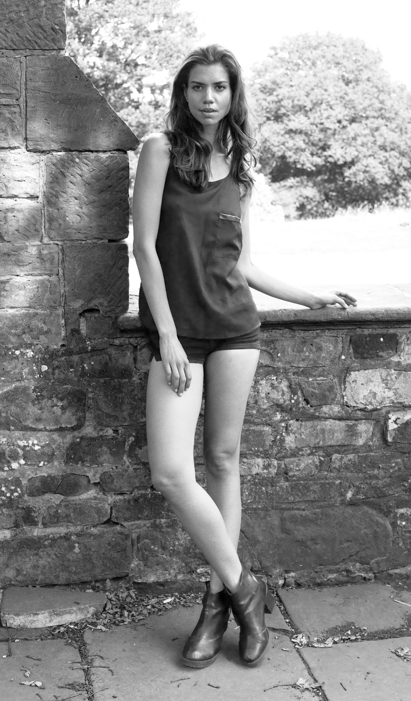 Female model photo shoot of Samantha Photography