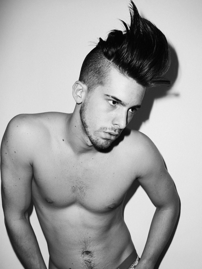 Male model photo shoot of Danny DeCroiz
