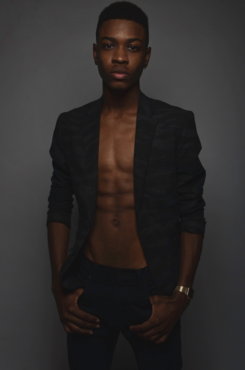 Male model photo shoot of Shaquille Adams