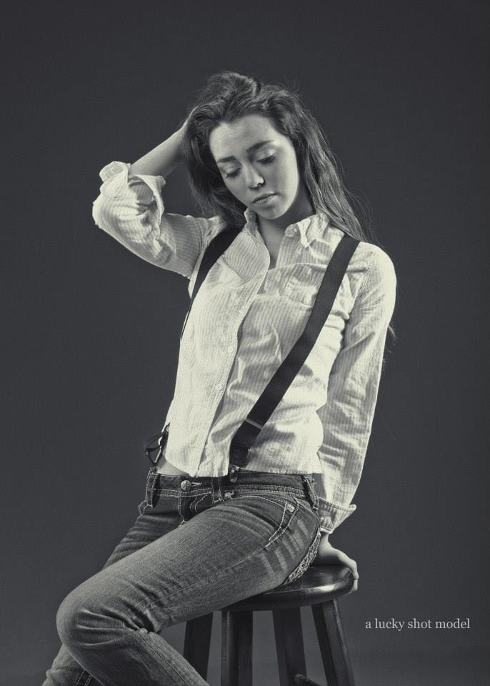 Female model photo shoot of BrookeAnne in Wichita, ks. EfStudios