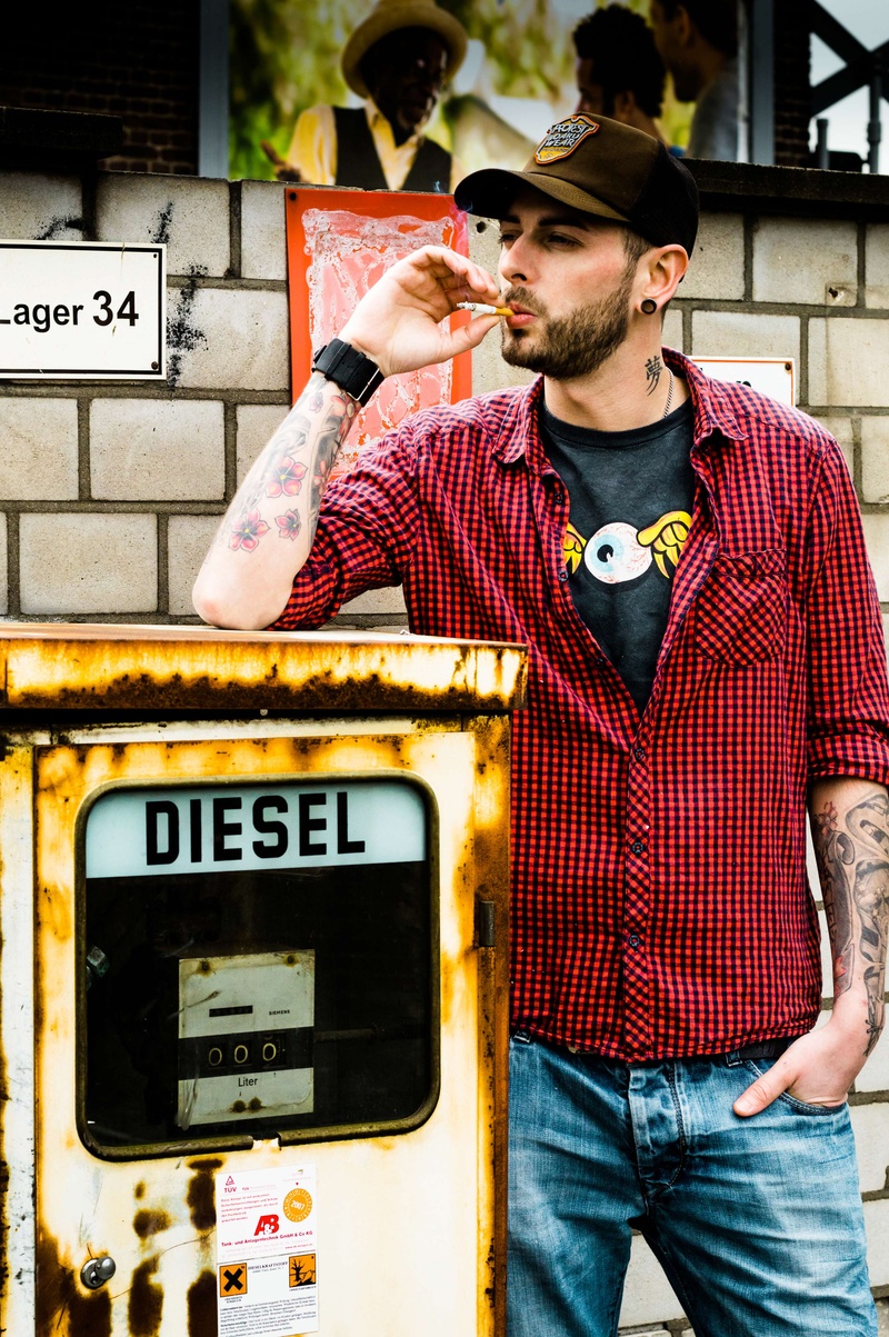 Male model photo shoot of Artmetis Photography in Papierfabrik Düsseldorf
