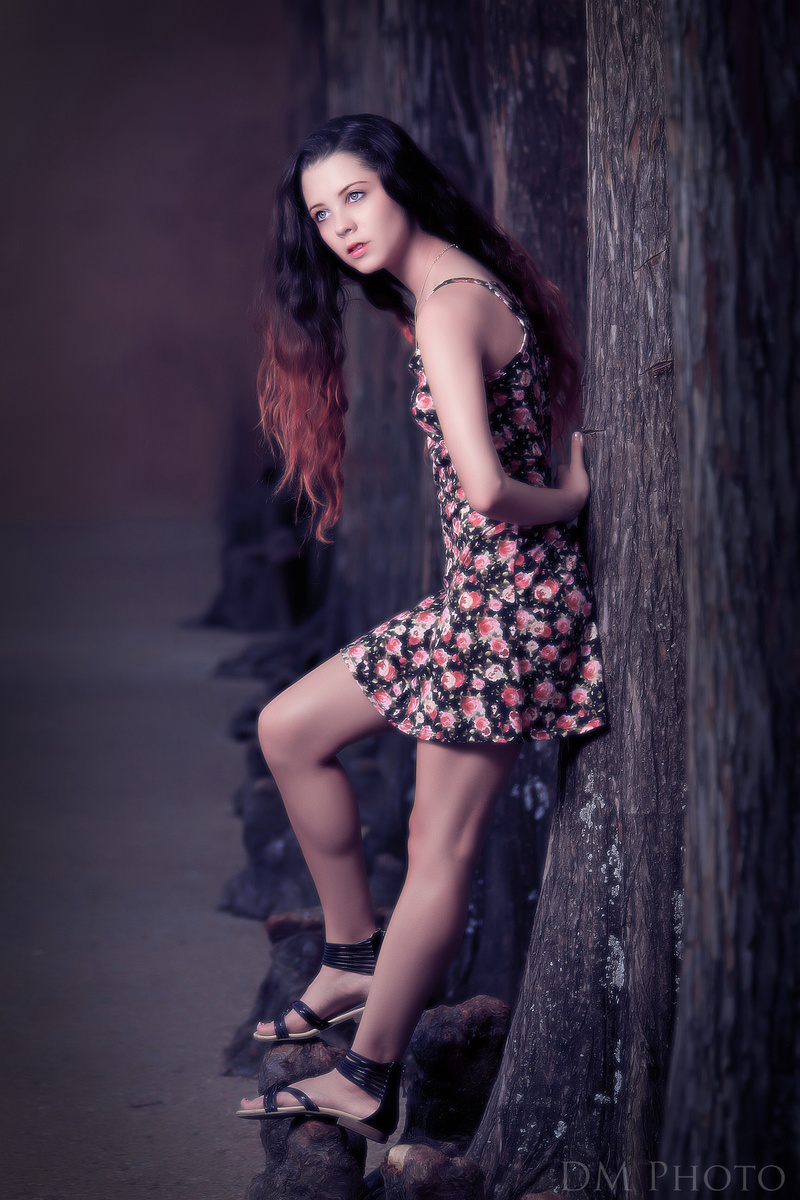 Female model photo shoot of Alyssamayo15