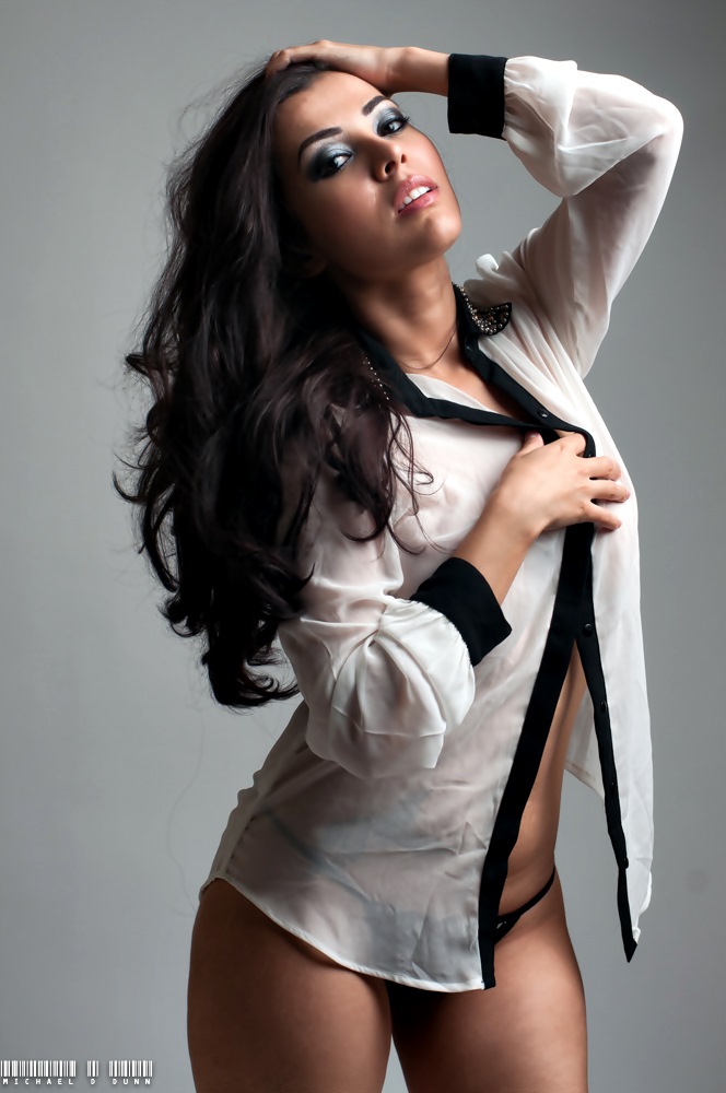 Female model photo shoot of Myla Fraga 