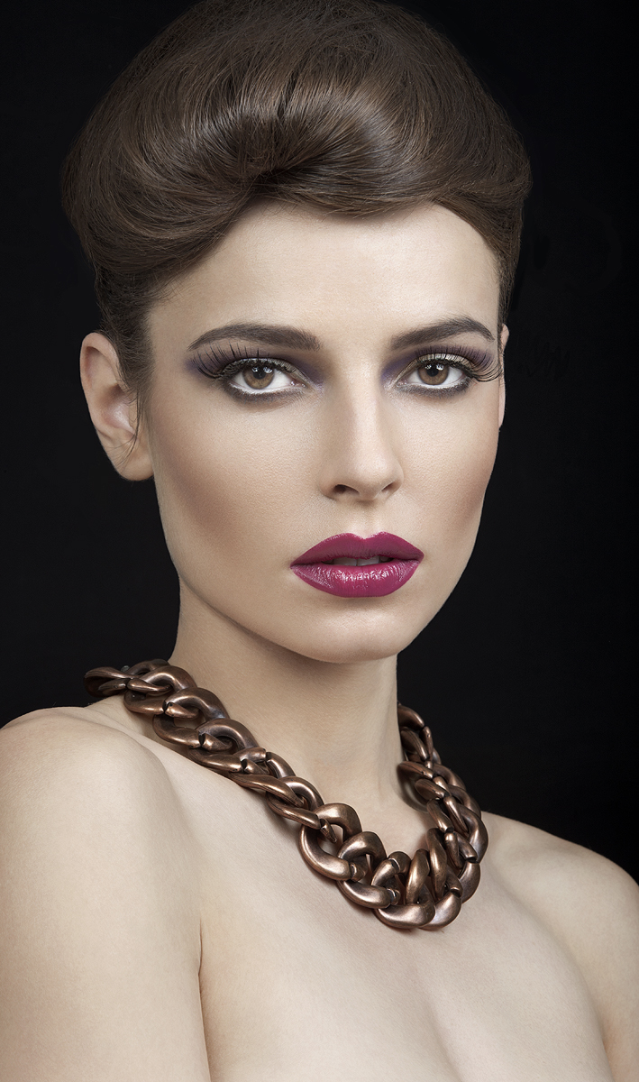 Female model photo shoot of Andreea_M