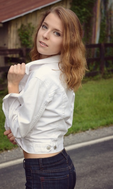 Female model photo shoot of Andrea_Dean