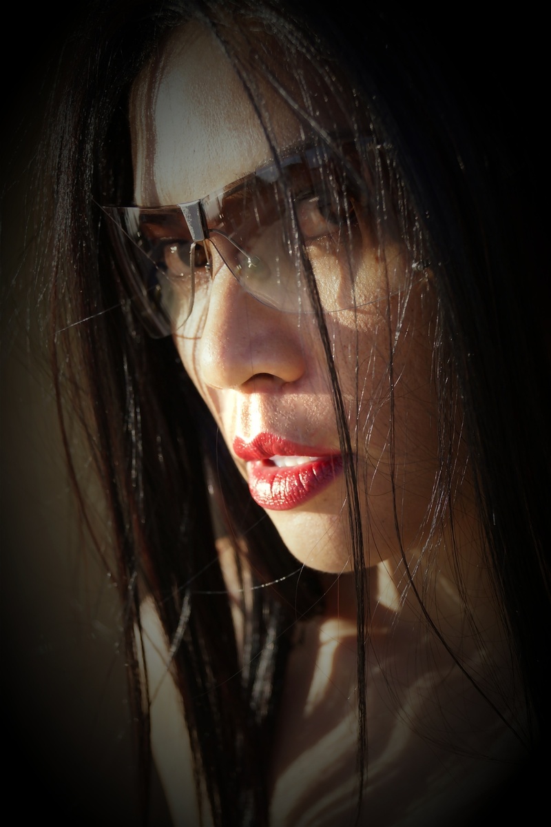 Female model photo shoot of ISIDRA DUQUE