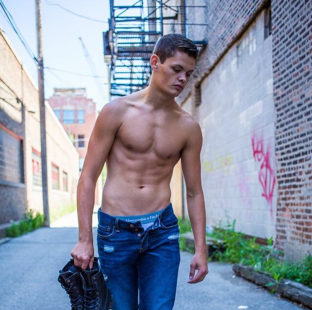 Male model photo shoot of William_Roberts in Chicago, Illinois