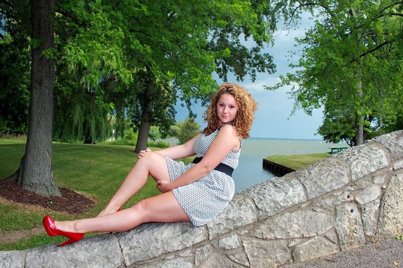 Female model photo shoot of Payton Campbell in Doty Park Neenah,WI