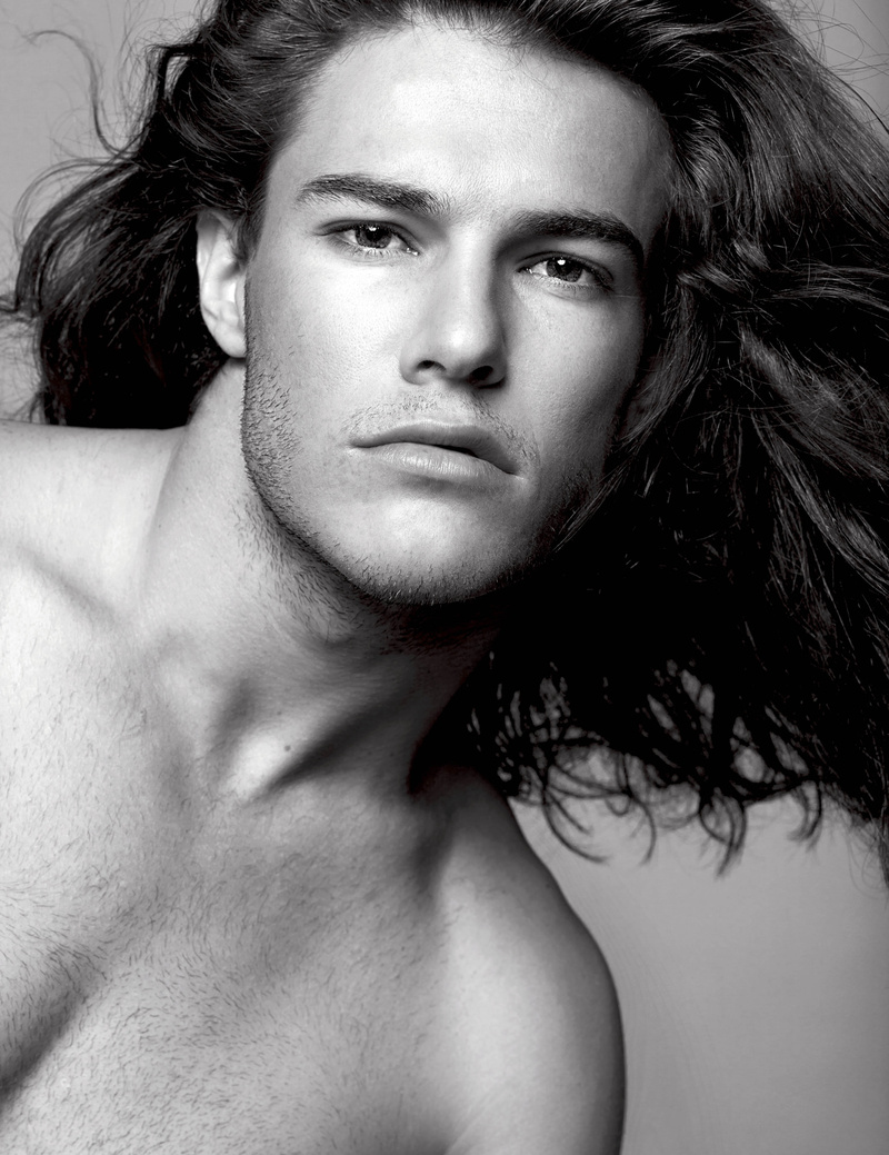 Male model photo shoot of Victorado