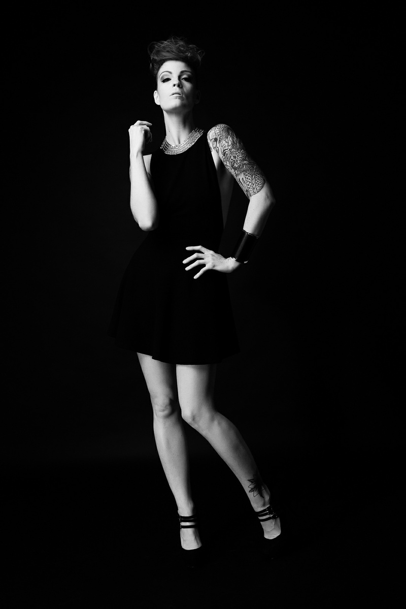 Female model photo shoot of Lindsey Ordze
