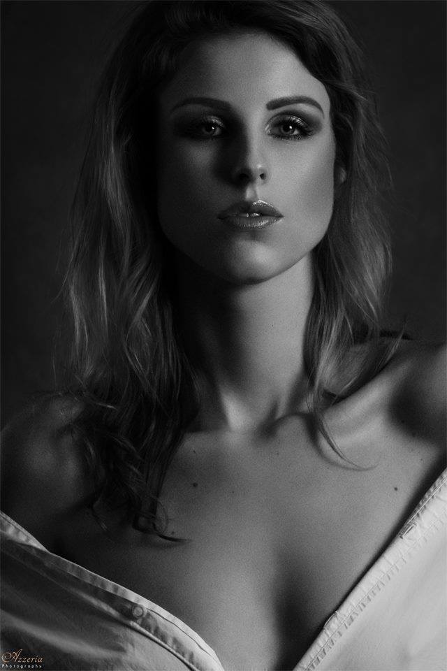 Female model photo shoot of MariskaRiedijk