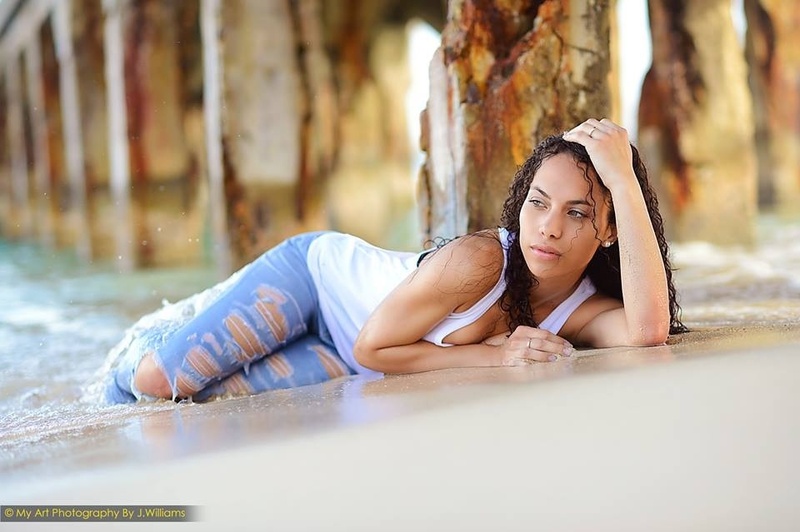Female model photo shoot of Sharity