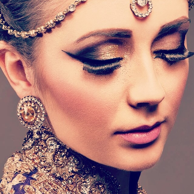 Female model photo shoot of sahra-hafsah mua