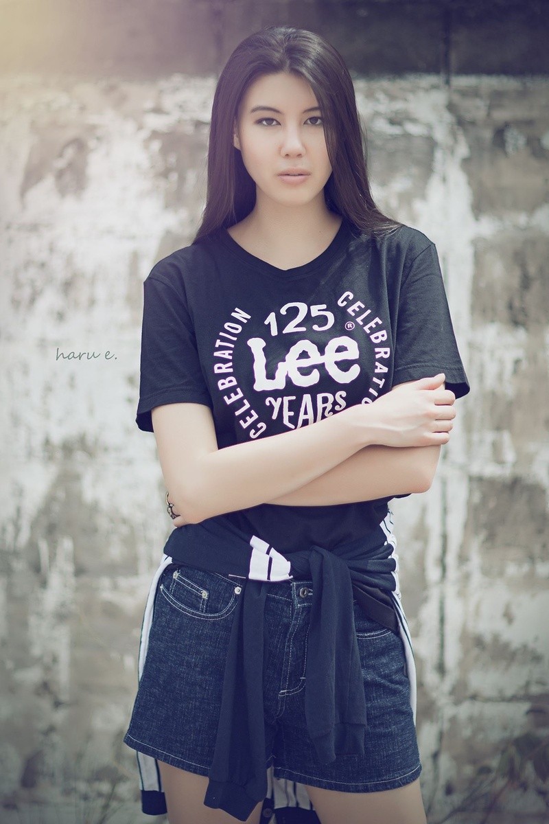 Female model photo shoot of Deanna R by Haru Eto