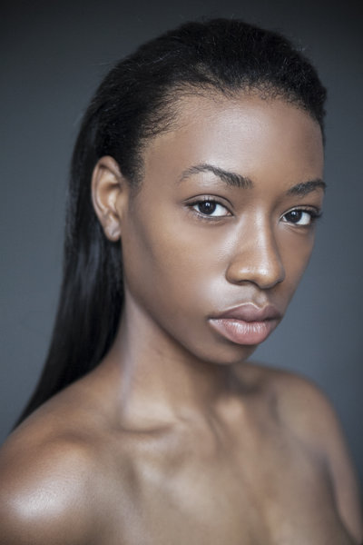 Female model photo shoot of Arielle Simone