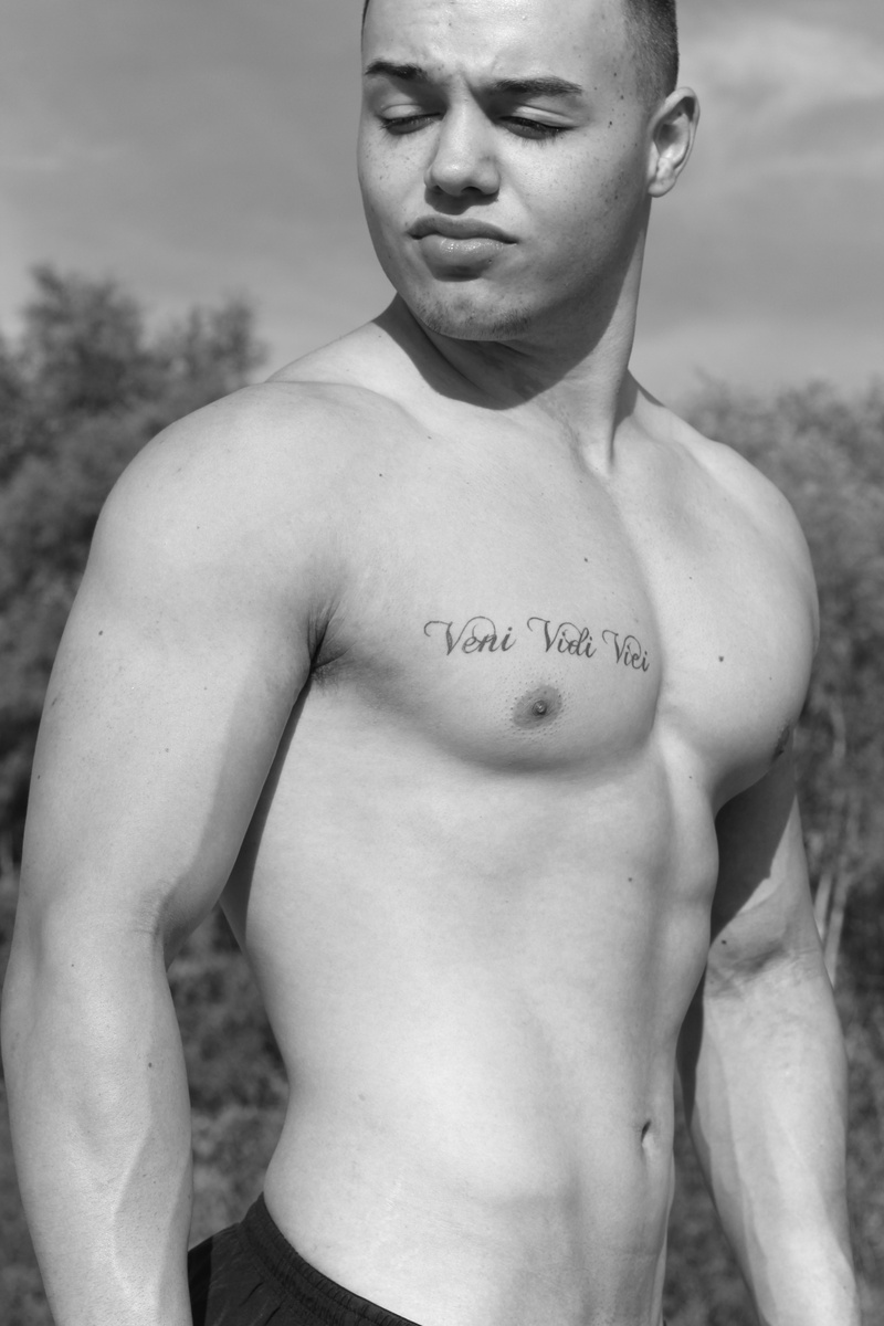 Male model photo shoot of David Ivan