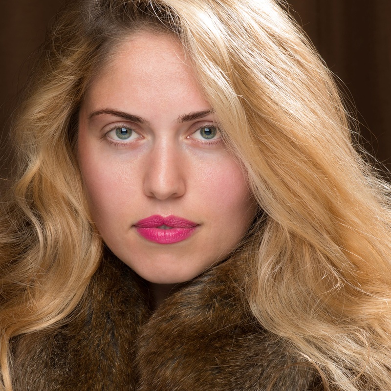 Female model photo shoot of SofiyaRZ