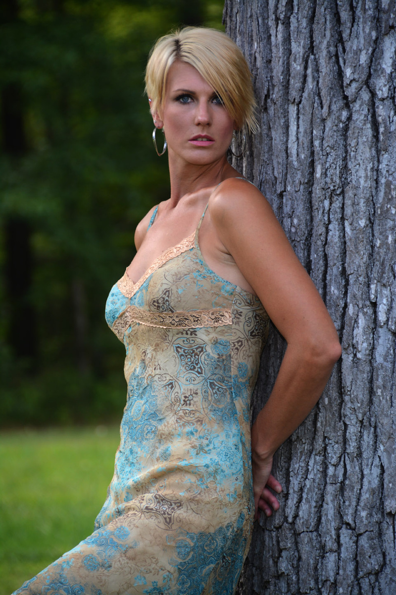 Female model photo shoot of Jenni  by Flash Fotos  in Virginia