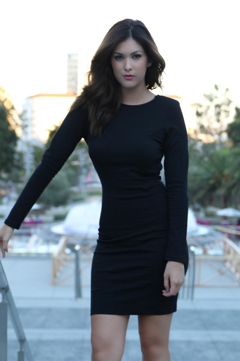 Female model photo shoot of Adriana_n
