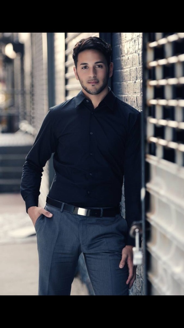 Male model photo shoot of RobSerrano