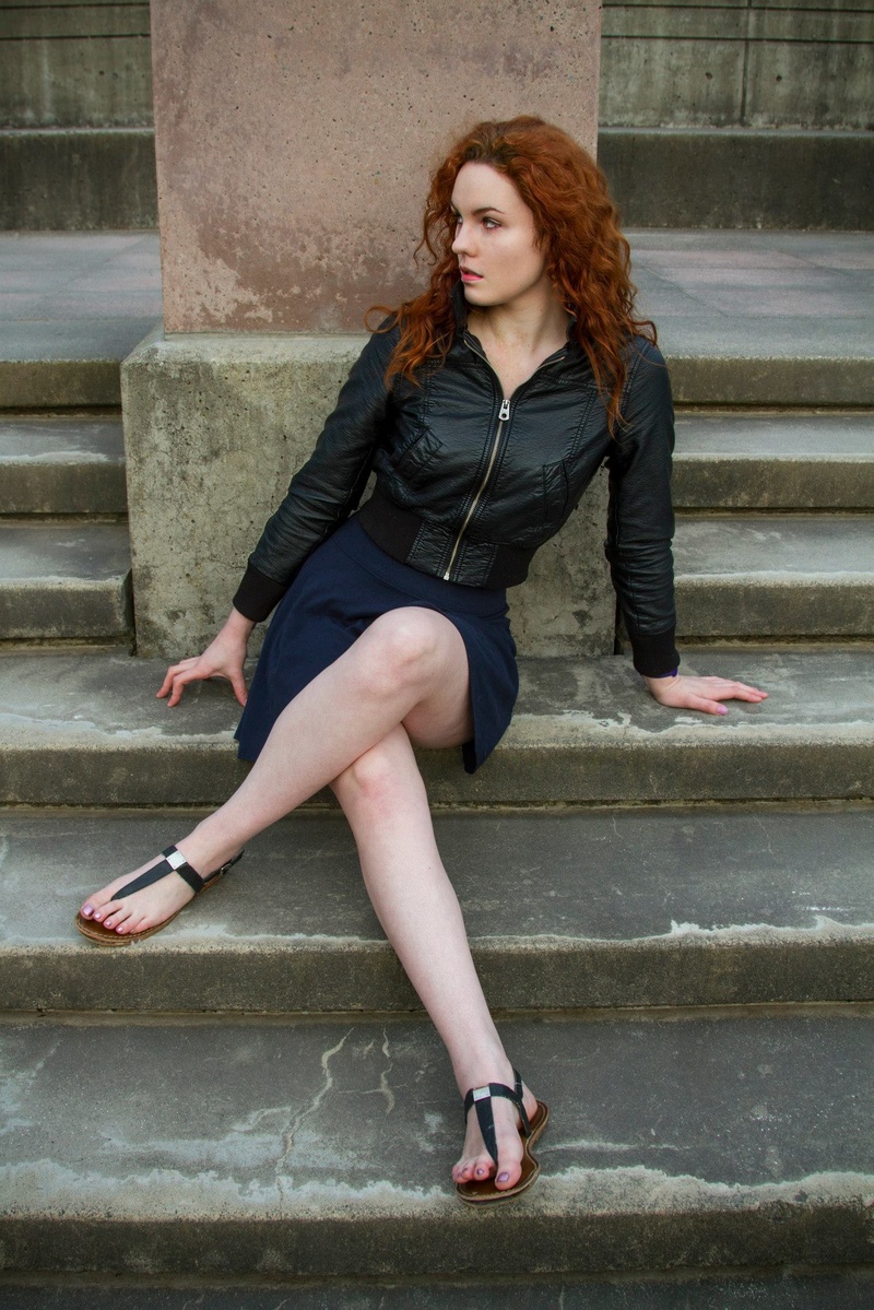 Female model photo shoot of Natalie Quike
