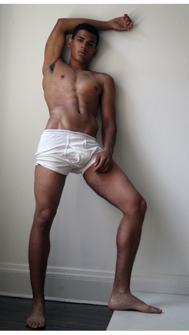 Male model photo shoot of Larry Taveras