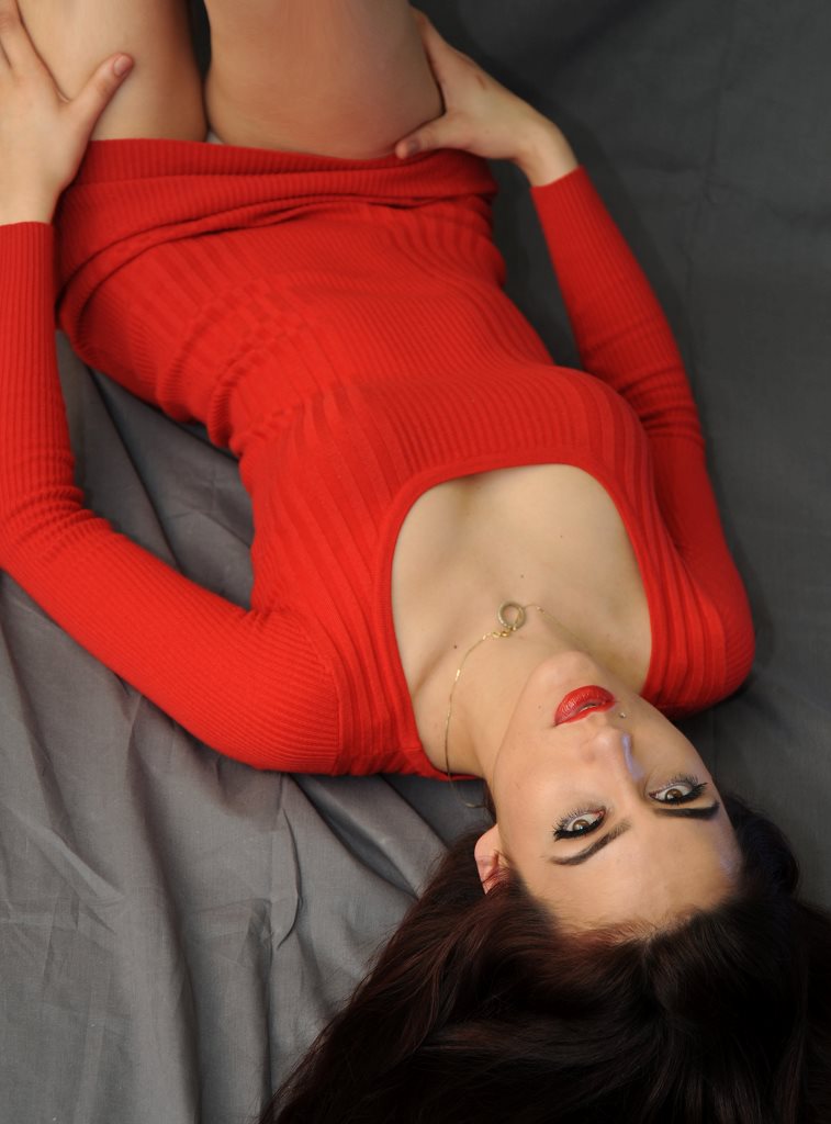 Female model photo shoot of Fulya Sezer