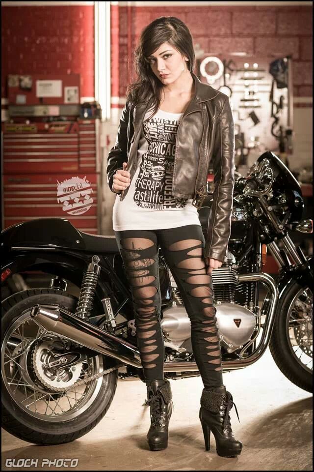 Female model photo shoot of shameen_meow