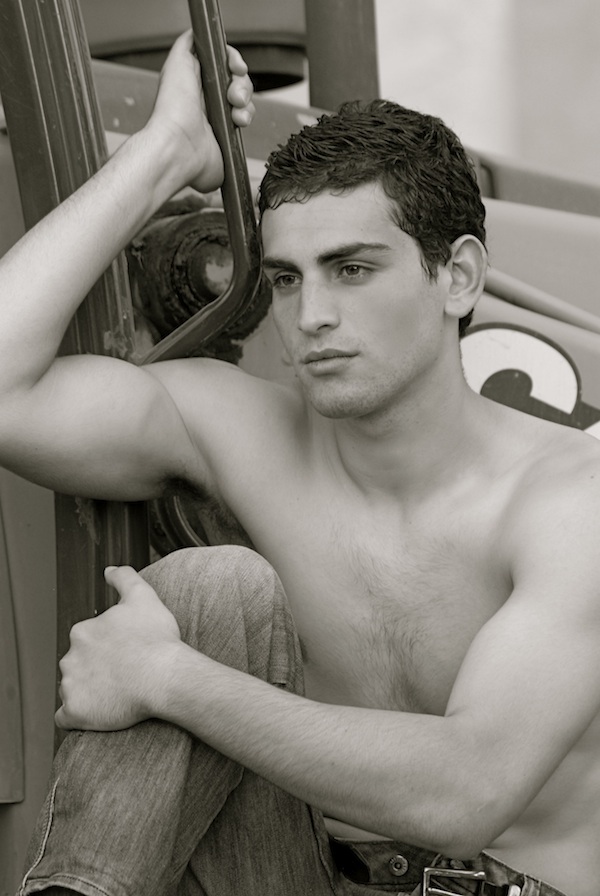 Male model photo shoot of Ezra Hangadi
