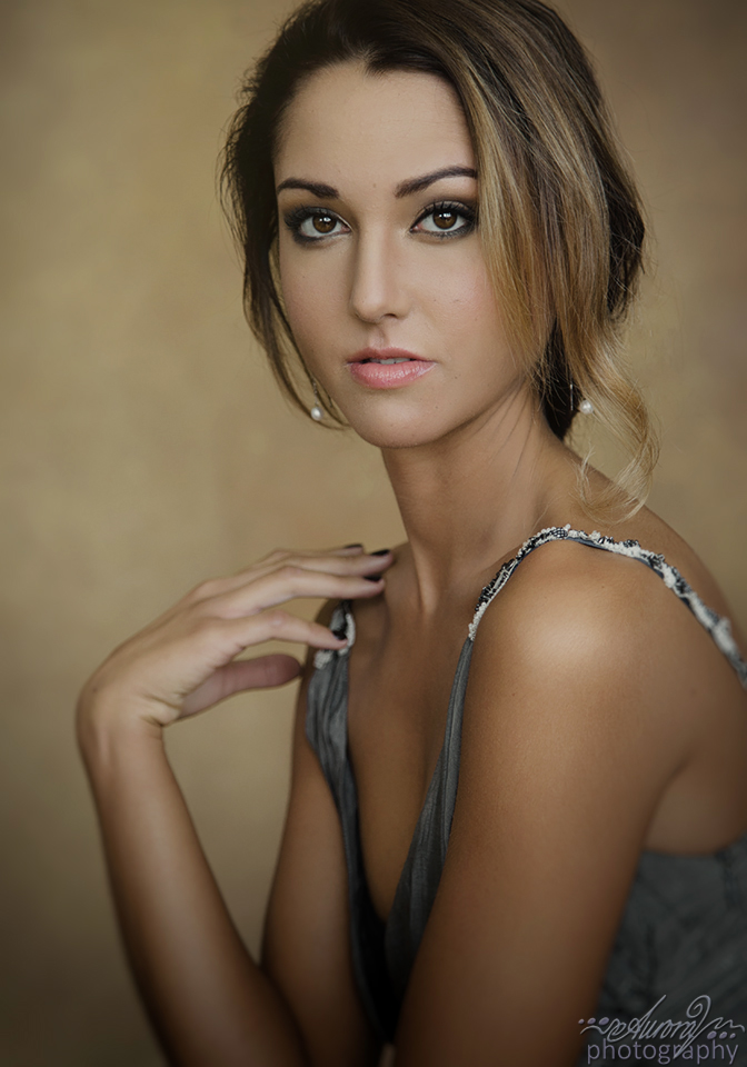 Female model photo shoot of Aurora V Photography and juliannaszabolcs in Emsworth, PA, makeup by chavirismo