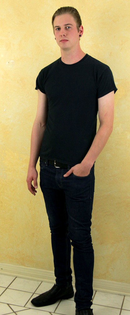 Male model photo shoot of Drake Zee