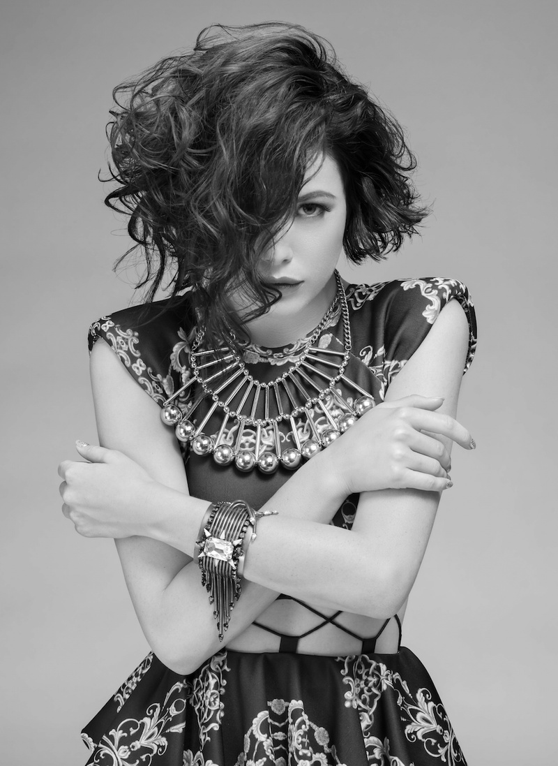 Female model photo shoot of Caroline Mascolo