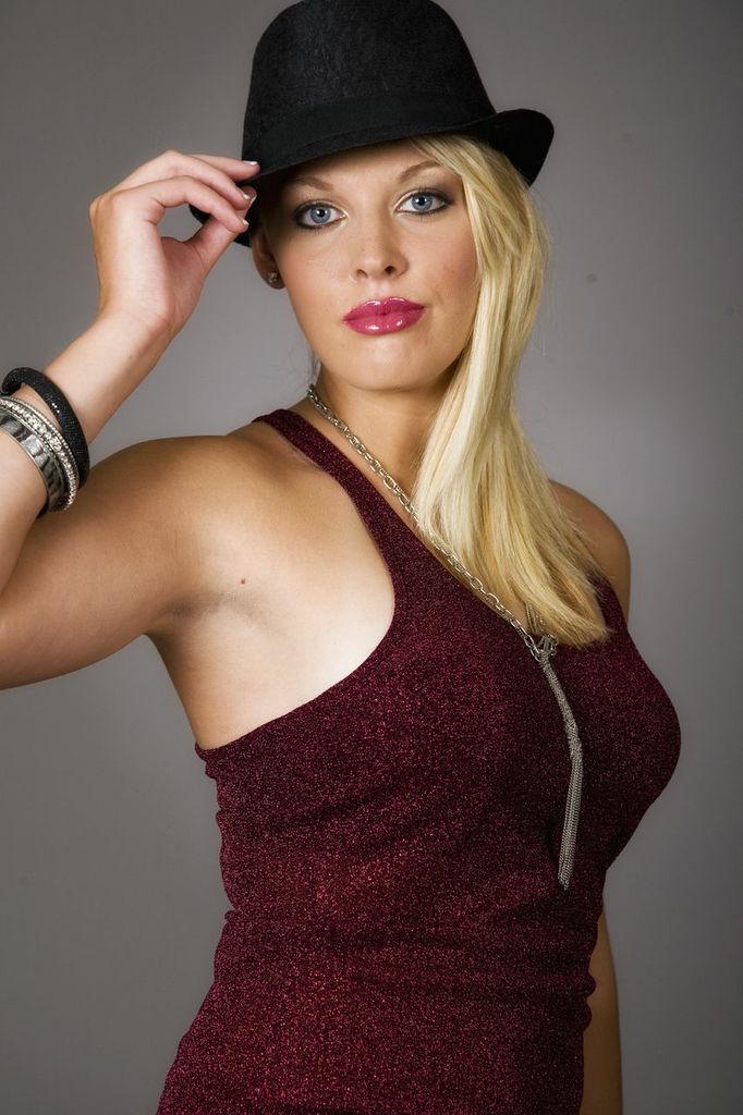 Female model photo shoot of Ashley T Simmons
