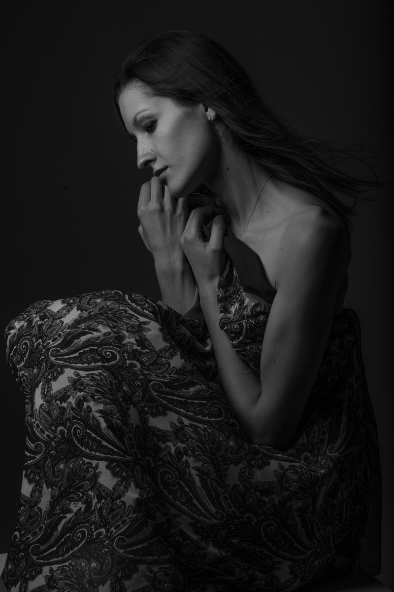 Female model photo shoot of Nadezhda Oblova in Detroit