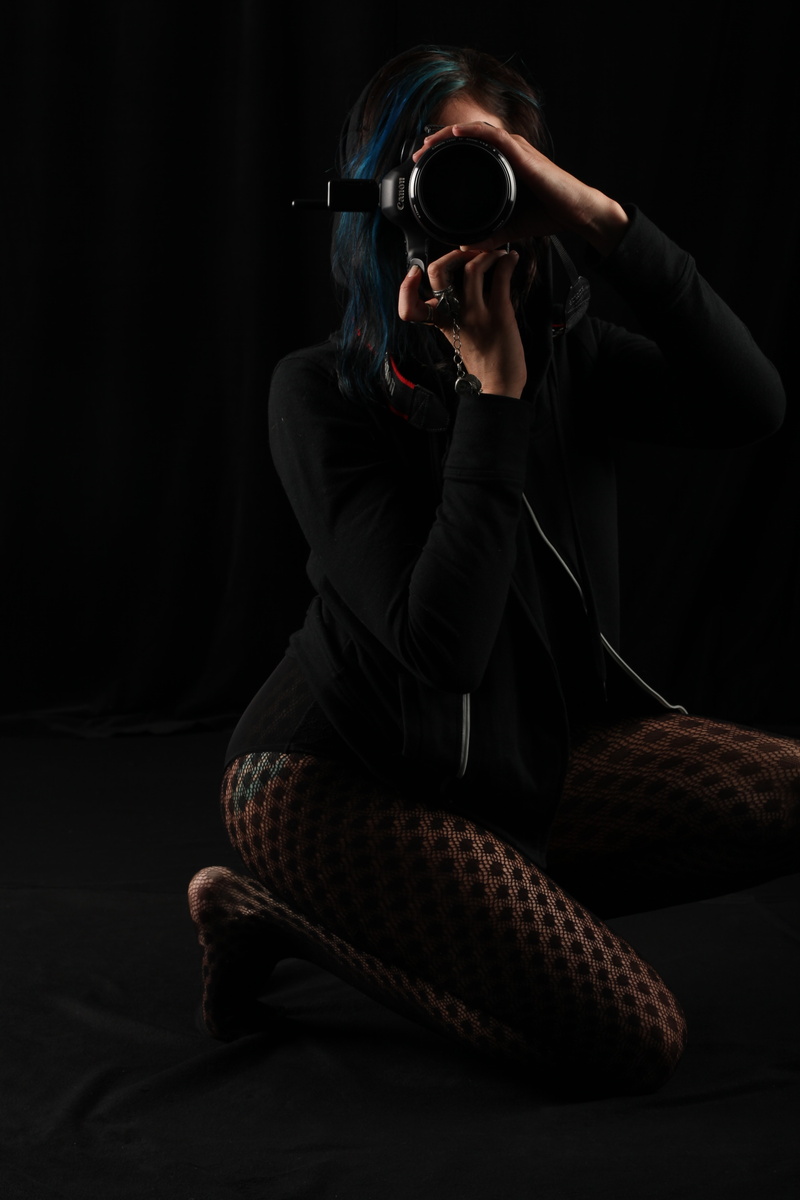 Female model photo shoot of KelseaNoel in Boulder Colorado