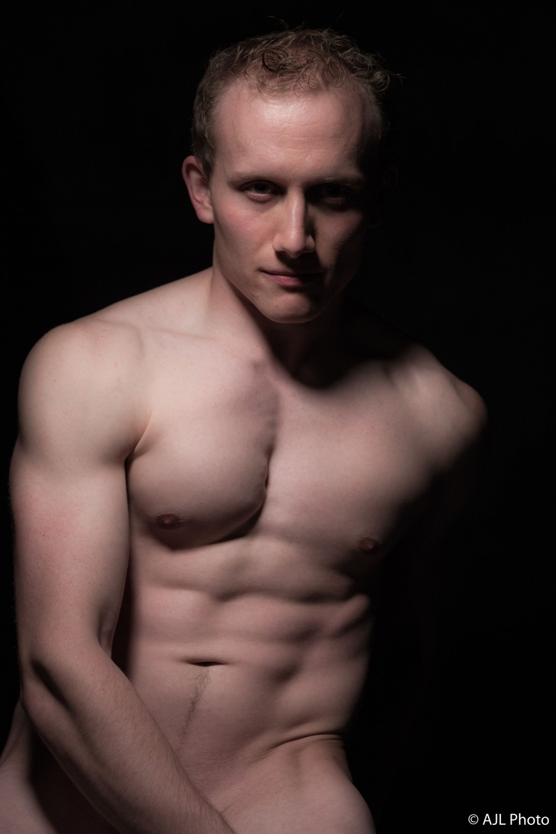 Male model photo shoot of Braiden Thomas
