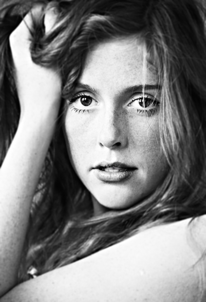Female model photo shoot of Sylwia Grzegorzko