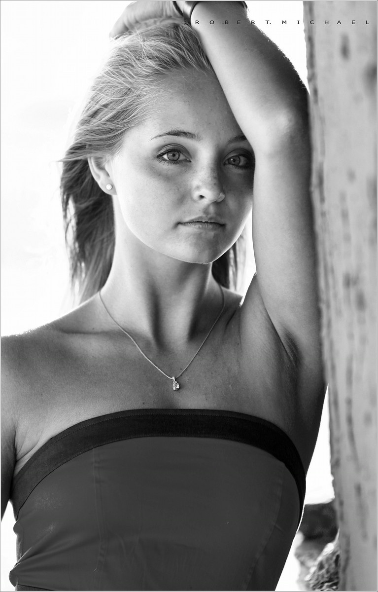 Female model photo shoot of Katia Brovkina