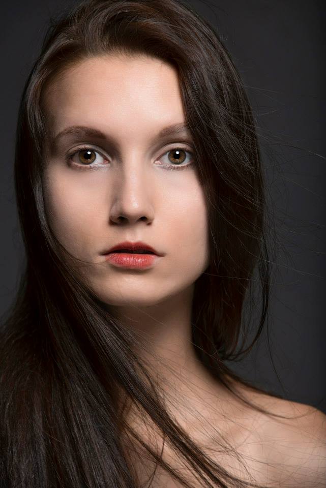 Female model photo shoot of Melanie Rose by Ron Warner Photography