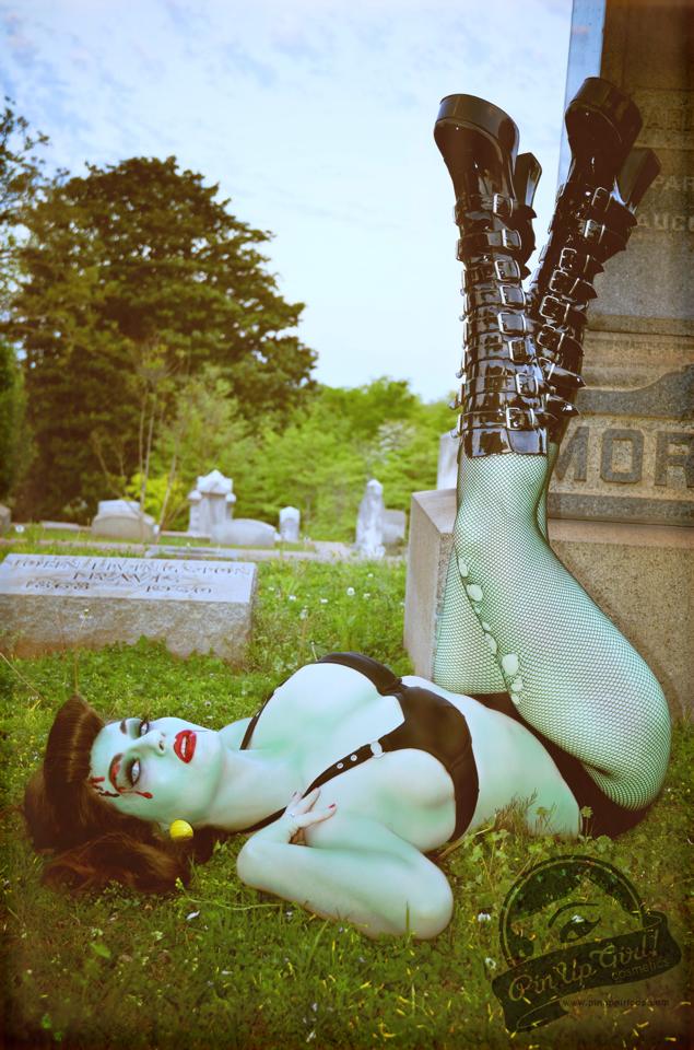 Female model photo shoot of Spookie Susie  in Historic Oakland Cemetery