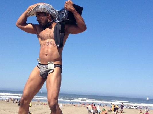Male model photo shoot of Arami in Ocean Beach, San Francisco