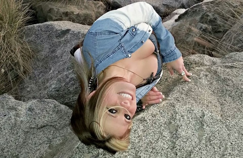 Female model photo shoot of AlabamaBelle