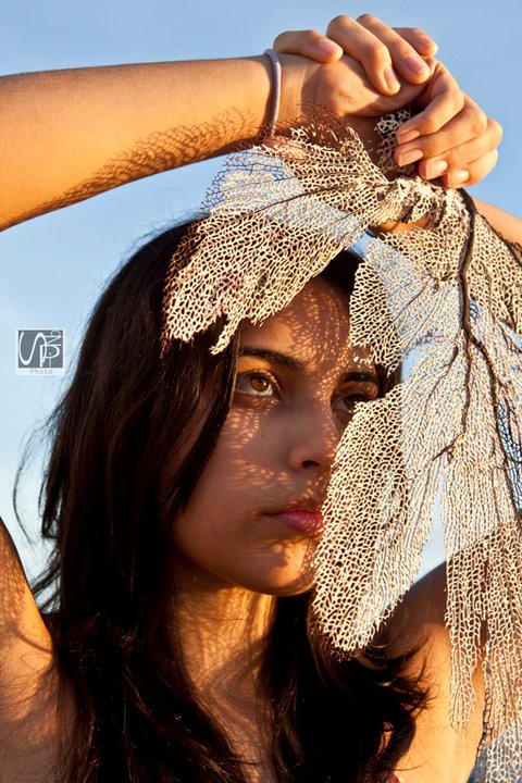 Female model photo shoot of Omayra Espino - Omy