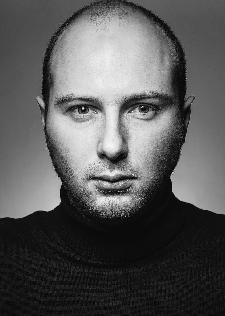 Male model photo shoot of Erashov Dmitry