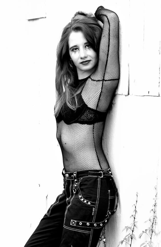 Female model photo shoot of Angela Zane