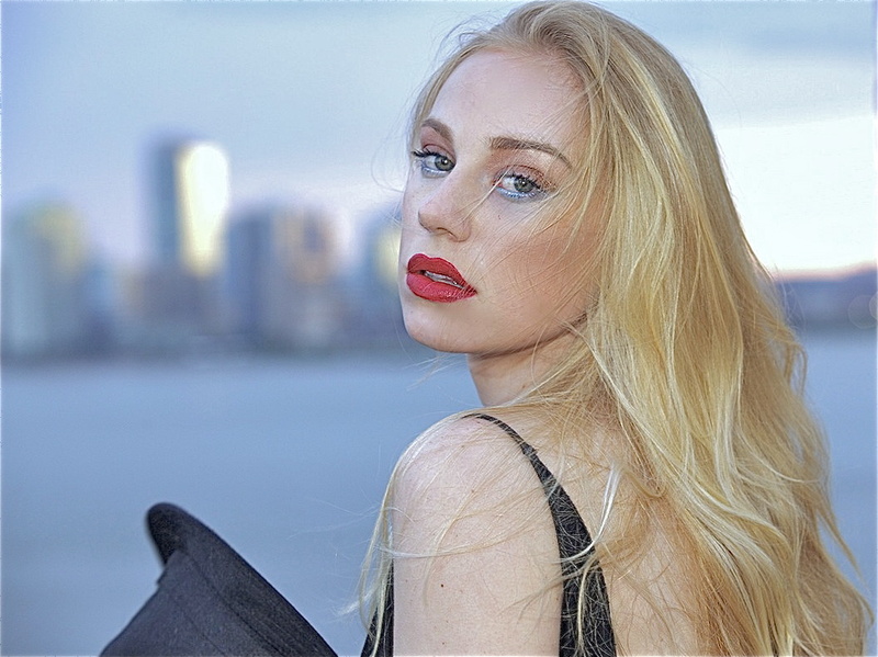 Female model photo shoot of Bronwyn55 in Tribeca