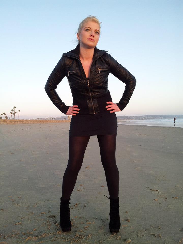 Female model photo shoot of Erin M Moses in Newport Beach, CA
